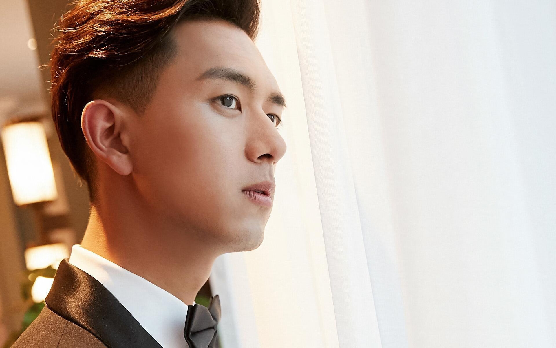 “六人制袋棍球：观众现场感受速度与力量的完美融合”